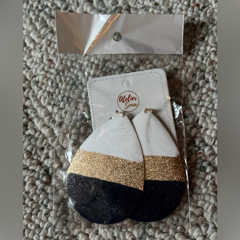 Atelier Sona White/Gold/Navy Tear Drop Earrings - Picture 2 of 8